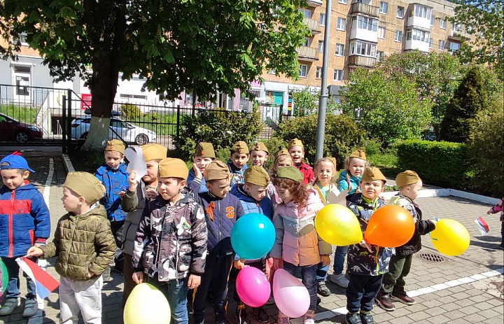 «Победный май» праздничный флешмоб в детском саду 